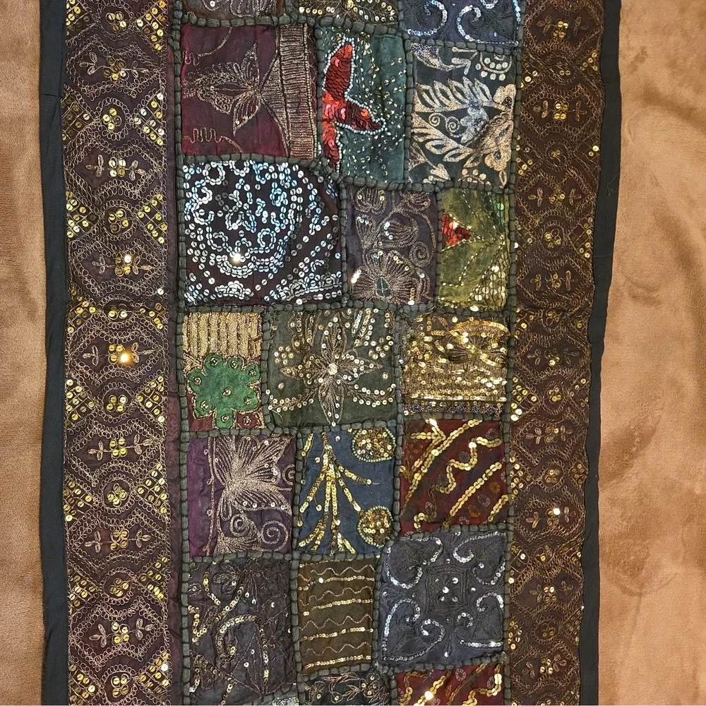 Table Runner Topper Wall Hanging Decor Made in India Quilted Sequined‎ Artisan